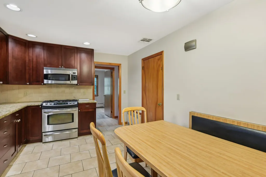 54 Cedar Street Stony Brook NY 11790