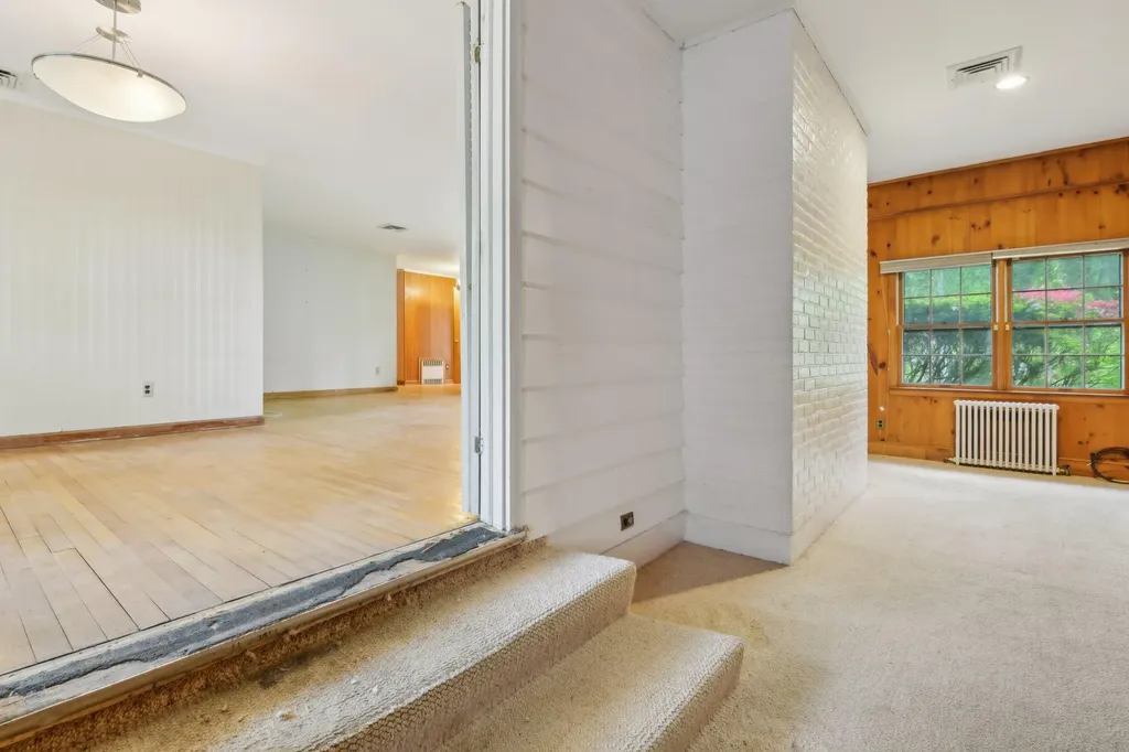 54 Cedar Street Stony Brook NY 11790