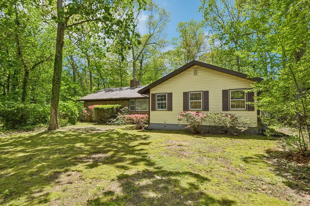 54 Cedar Street Stony Brook NY 11790