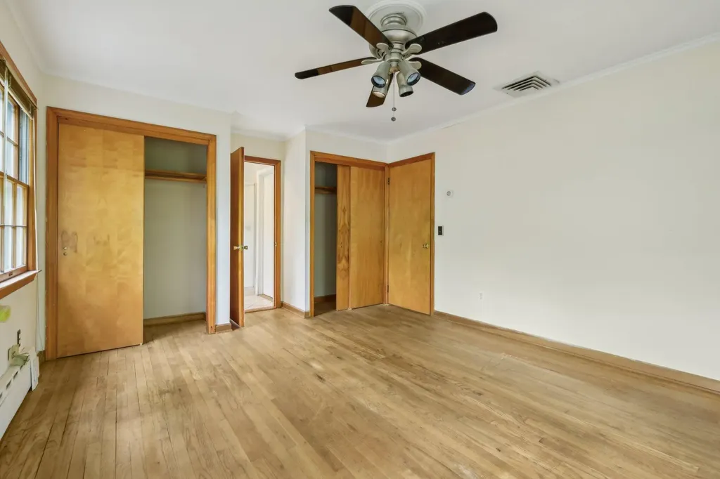 54 Cedar Street Stony Brook NY 11790