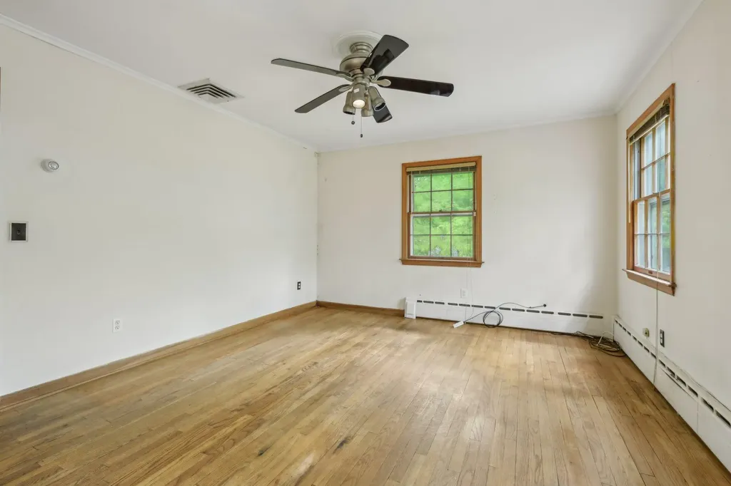 54 Cedar Street Stony Brook NY 11790