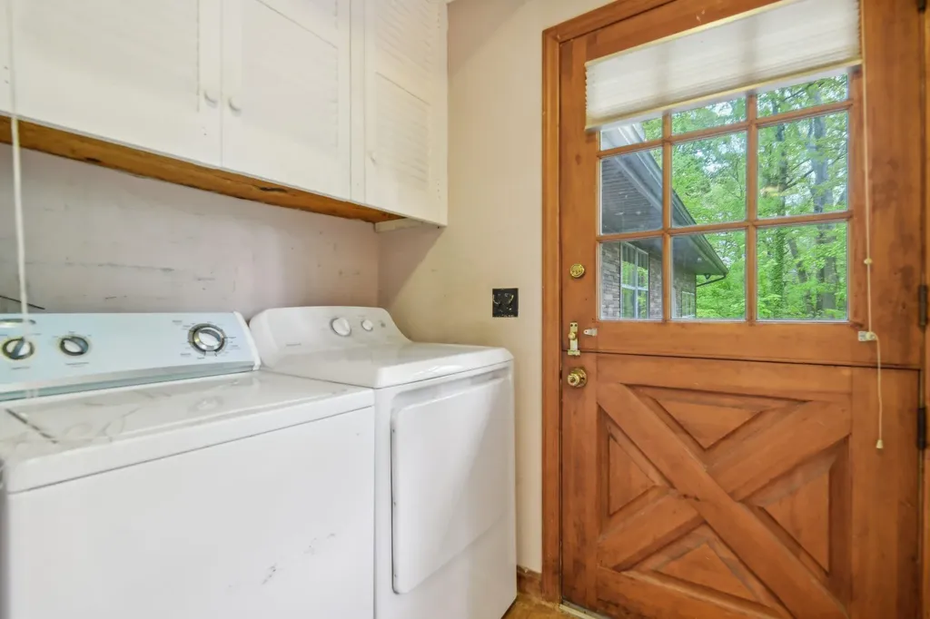 54 Cedar Street Stony Brook NY 11790