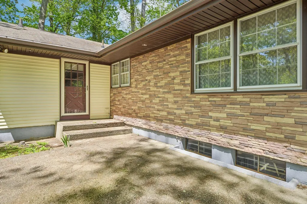 54 Cedar Street Stony Brook NY 11790