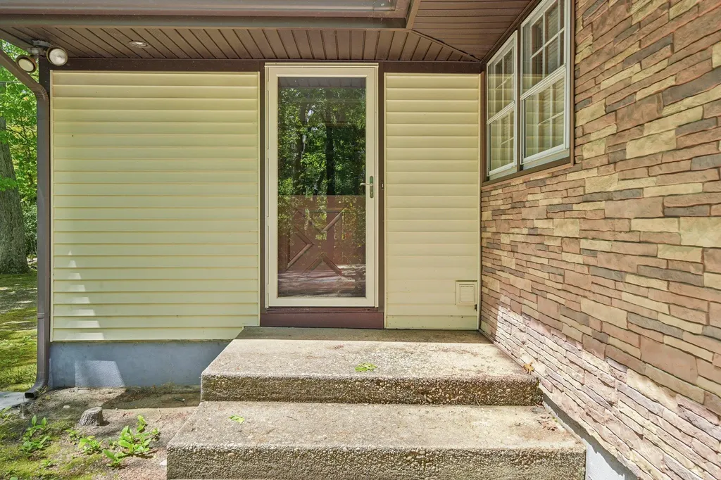 54 Cedar Street Stony Brook NY 11790