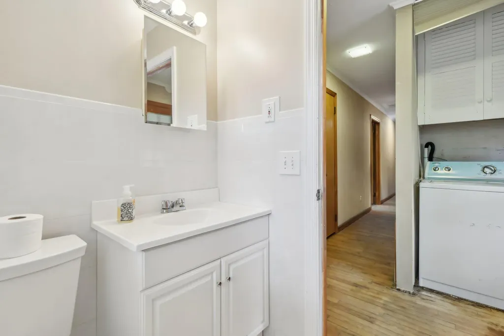 54 Cedar Street Stony Brook NY 11790