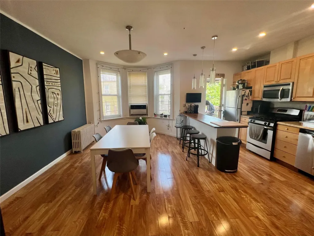 6003 69th Avenue Ridgewood NY 11385