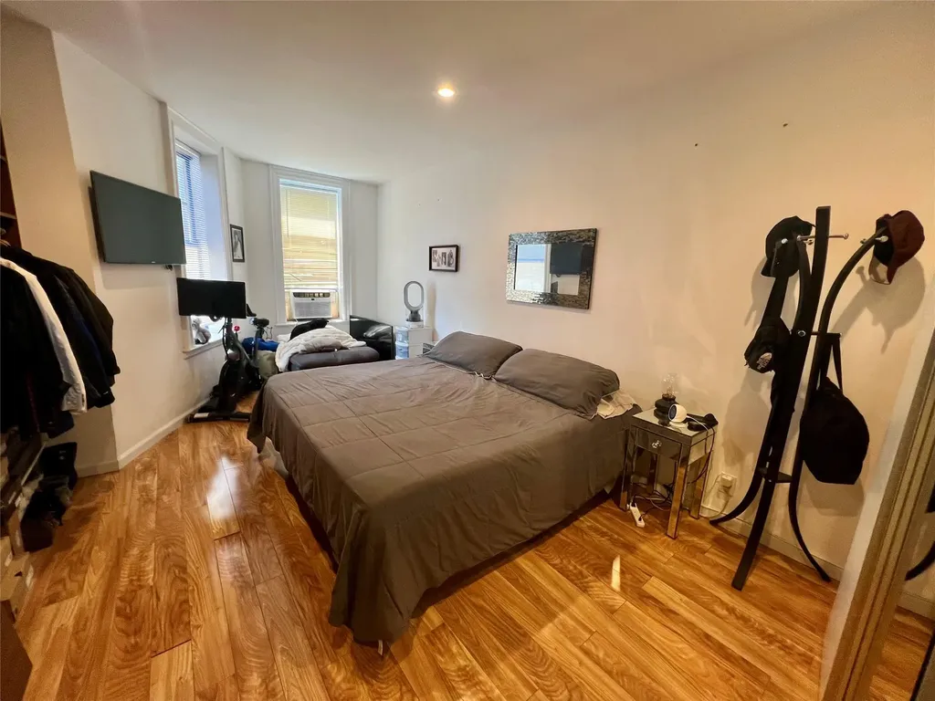 6003 69th Avenue Ridgewood NY 11385