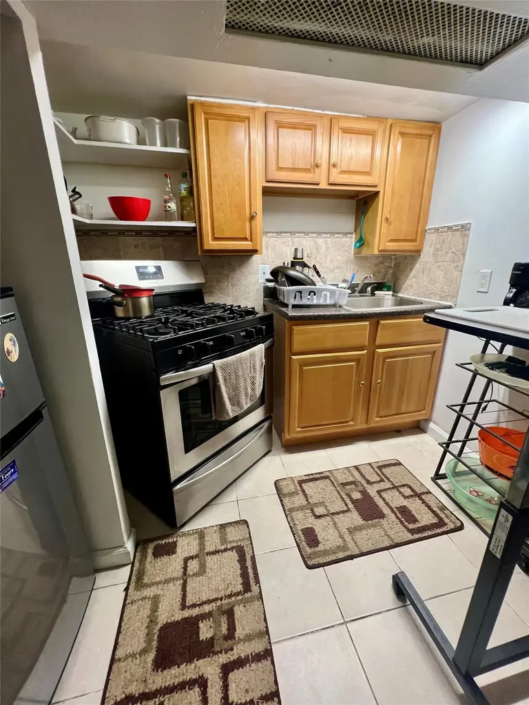6003 69th Avenue Ridgewood NY 11385