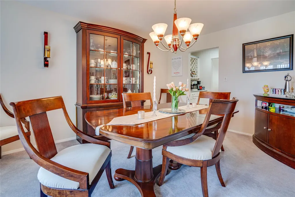 1 Stonehurst Lane Dix Hills NY 11746
