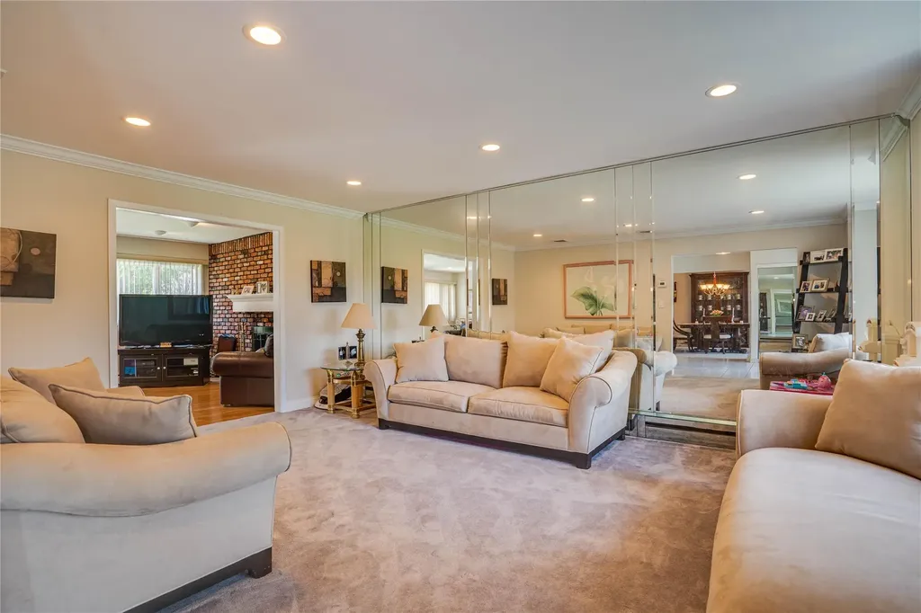 1 Stonehurst Lane Dix Hills NY 11746