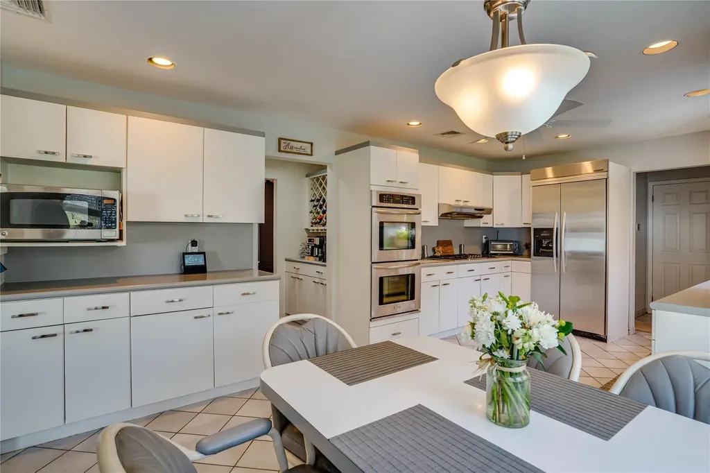 1 Stonehurst Lane Dix Hills NY 11746