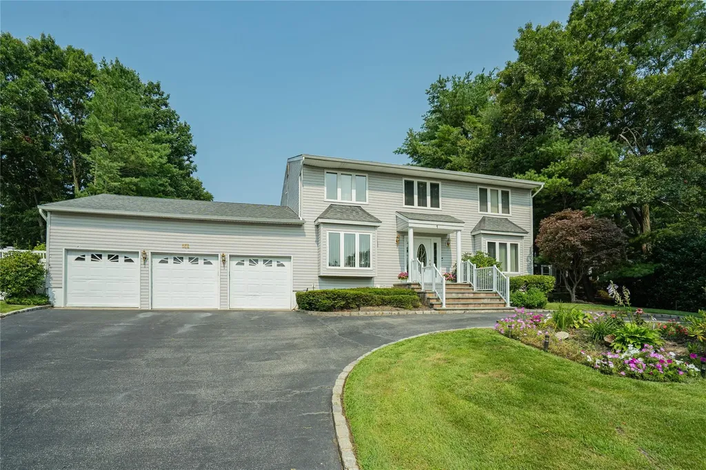 1 Stonehurst Lane Dix Hills NY 11746