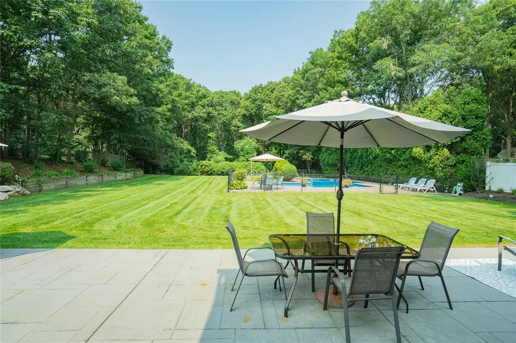 1 Stonehurst Lane Dix Hills NY 11746