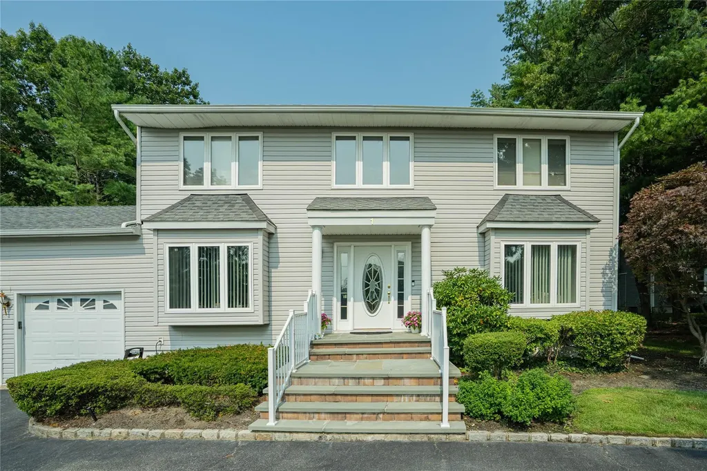 1 Stonehurst Lane Dix Hills NY 11746