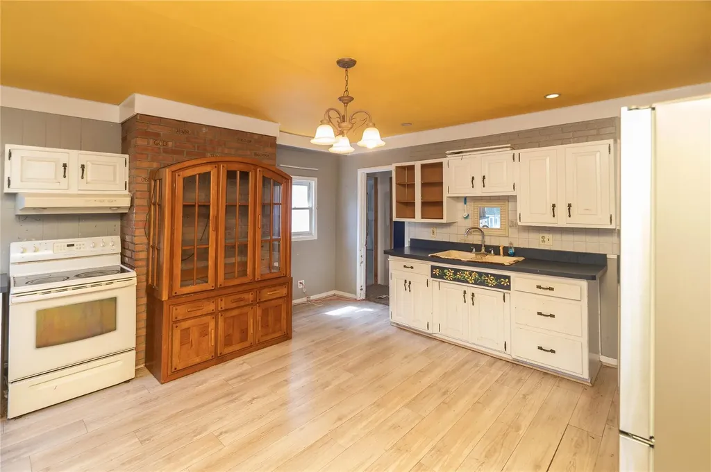 1603 Goshen Turnpike Middletown NY 10941
