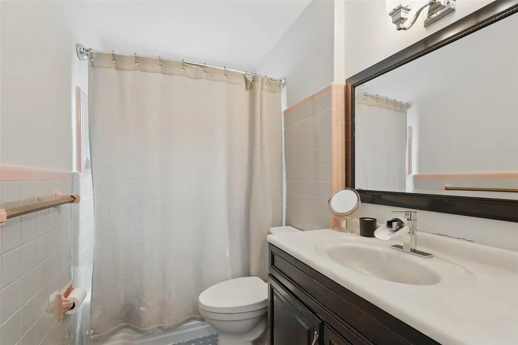 902 Post Road Scarsdale NY 10583