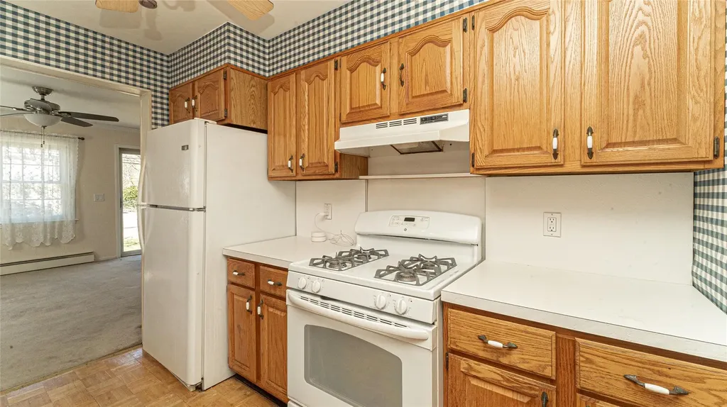 96 17th Street West Babylon NY 11704