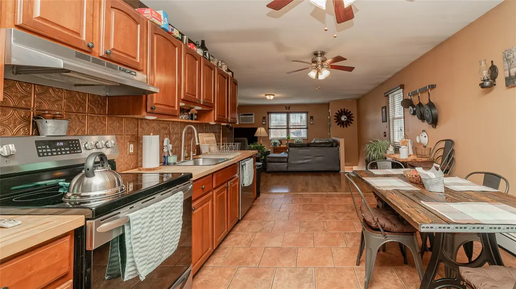 96 17th Street West Babylon NY 11704