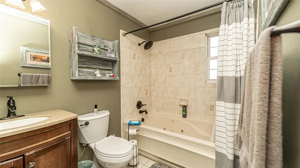 96 17th Street West Babylon NY 11704