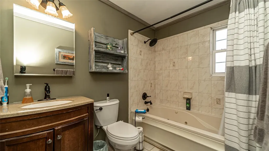 96 17th Street West Babylon NY 11704