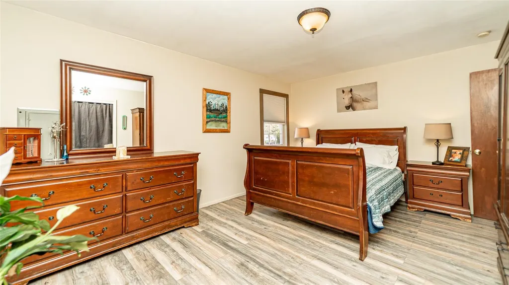 96 17th Street West Babylon NY 11704