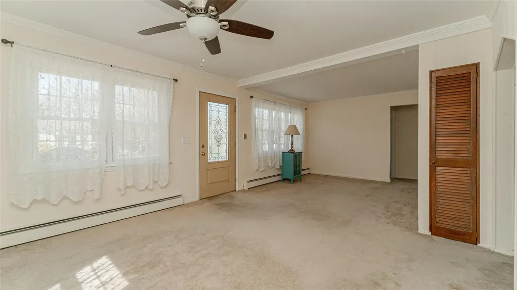 96 17th Street West Babylon NY 11704