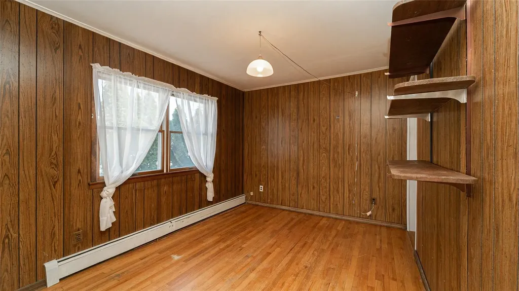 96 17th Street West Babylon NY 11704