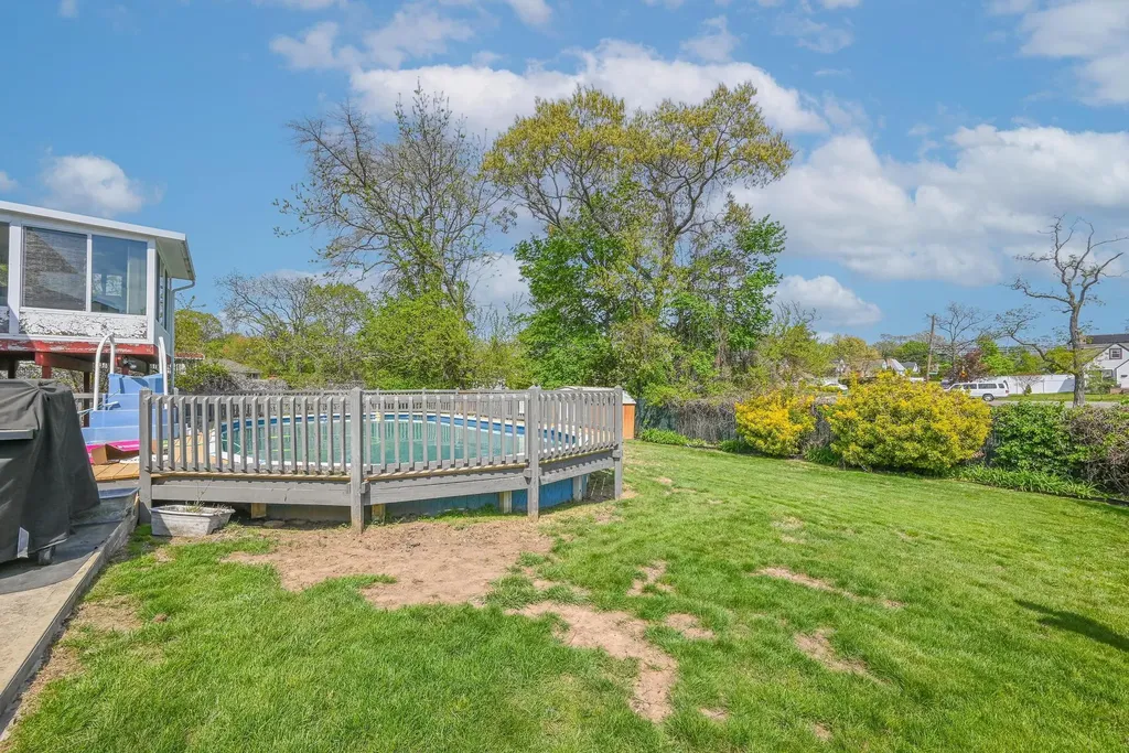 39 Primrose Lane Roosevelt NY 11575