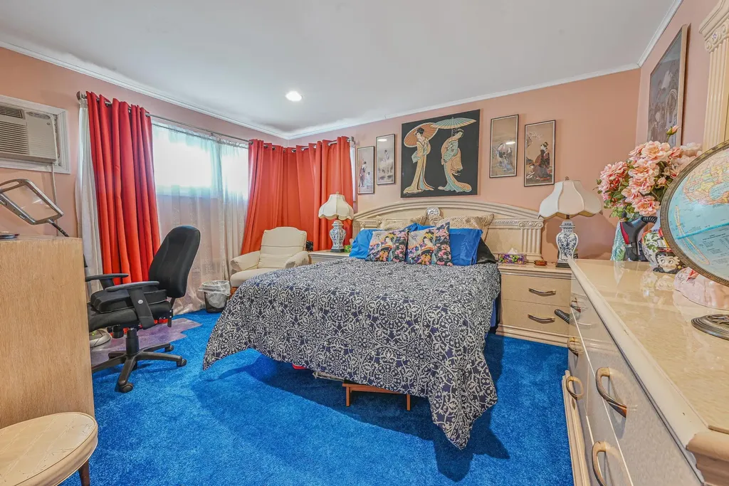 39 Primrose Lane Roosevelt NY 11575