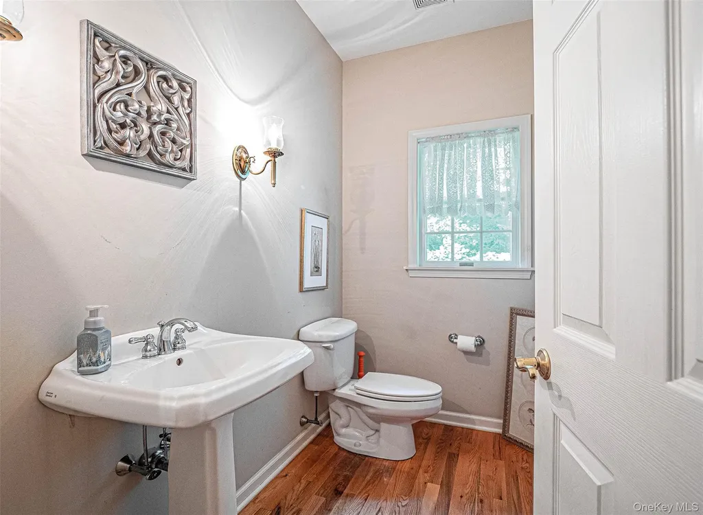 84 Meadow Ridge Road Warwick NY 10990