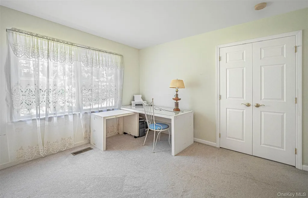84 Meadow Ridge Road Warwick NY 10990