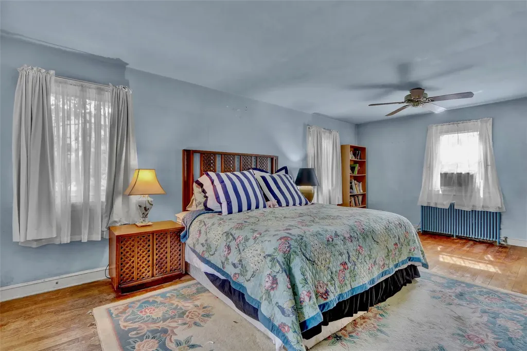 255 Ocean Avenue Malverne NY 11565