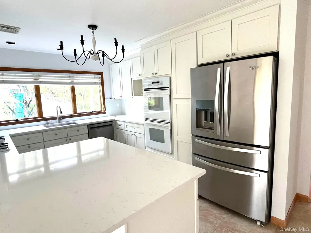 36 Ridgetop Drive Tomkins Cove NY 10986