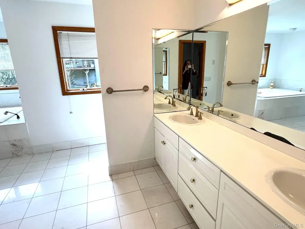 36 Ridgetop Drive Tomkins Cove NY 10986