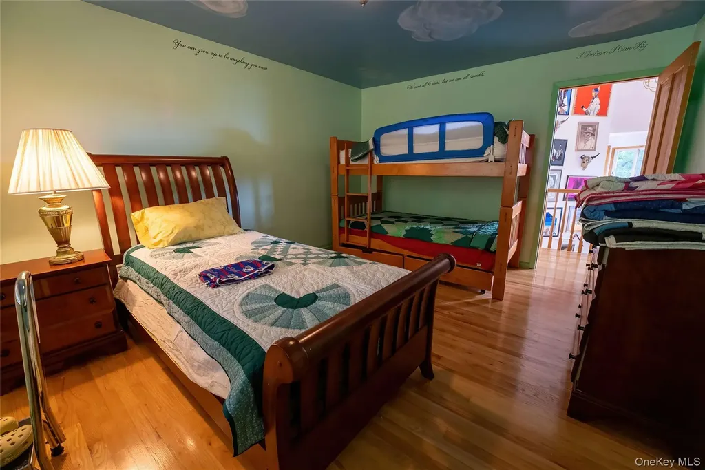 36 Ridgetop Drive Tomkins Cove NY 10986