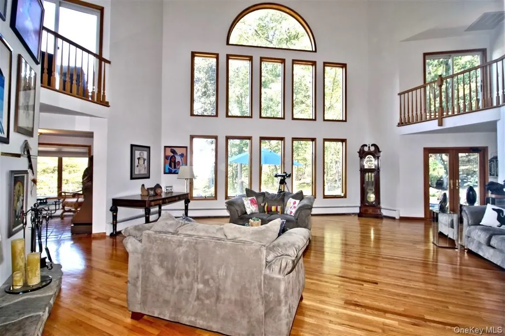 36 Ridgetop Drive Tomkins Cove NY 10986