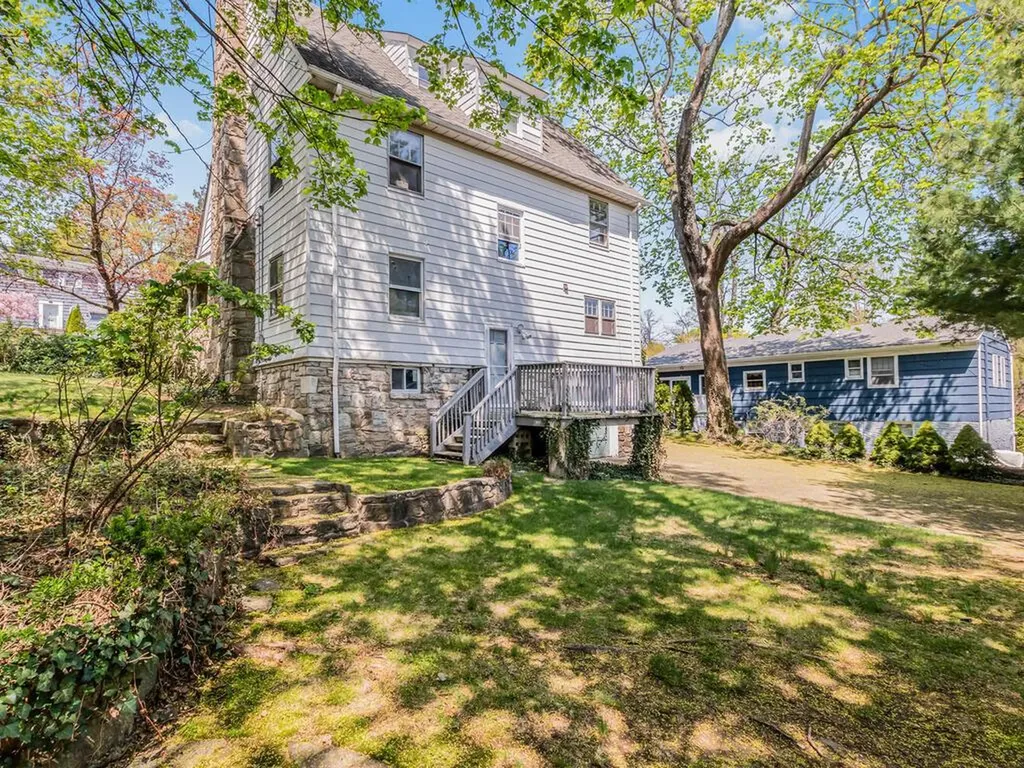 72 Pilgrim Avenue Yonkers NY 10710