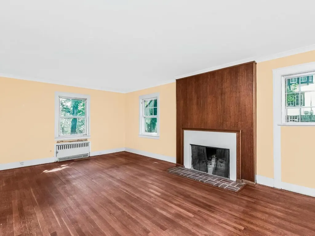 72 Pilgrim Avenue Yonkers NY 10710