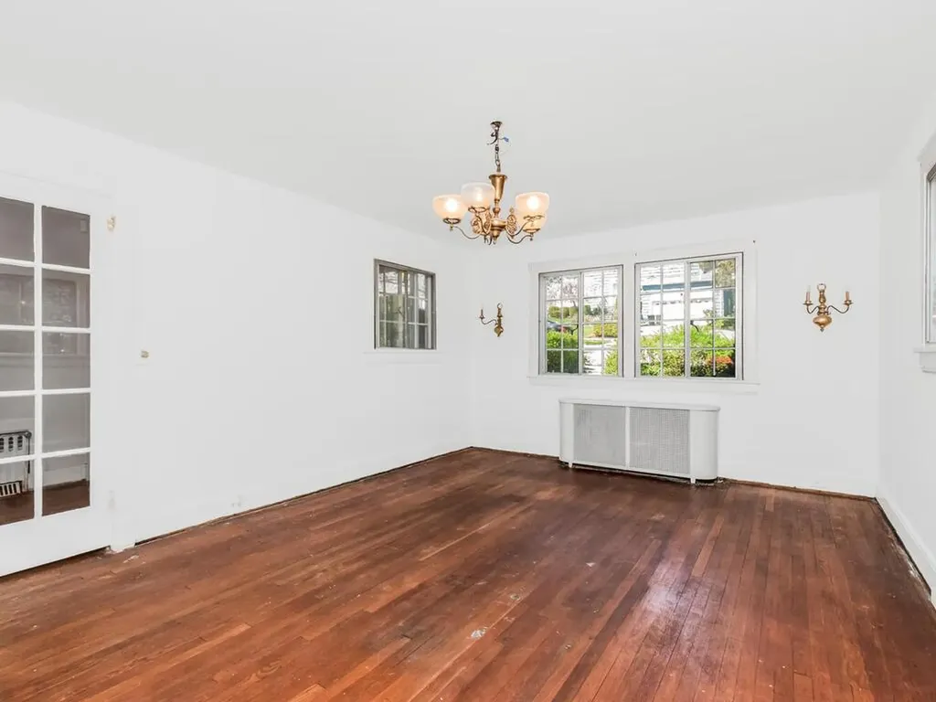 72 Pilgrim Avenue Yonkers NY 10710