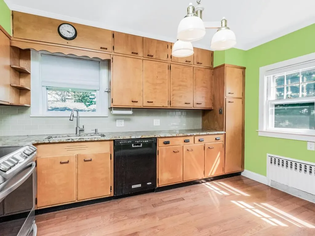72 Pilgrim Avenue Yonkers NY 10710