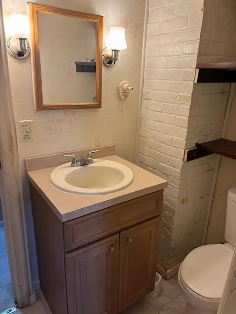 1434 Roanoke Avenue Riverhead NY 11901