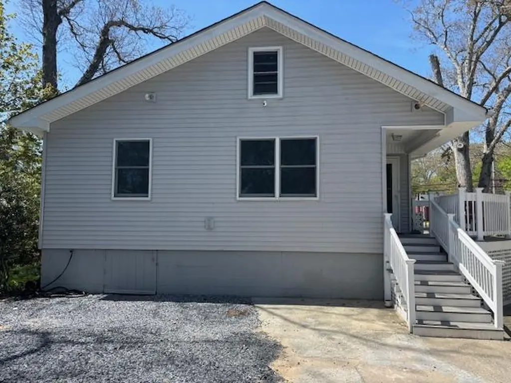 1434 Roanoke Avenue Riverhead NY 11901