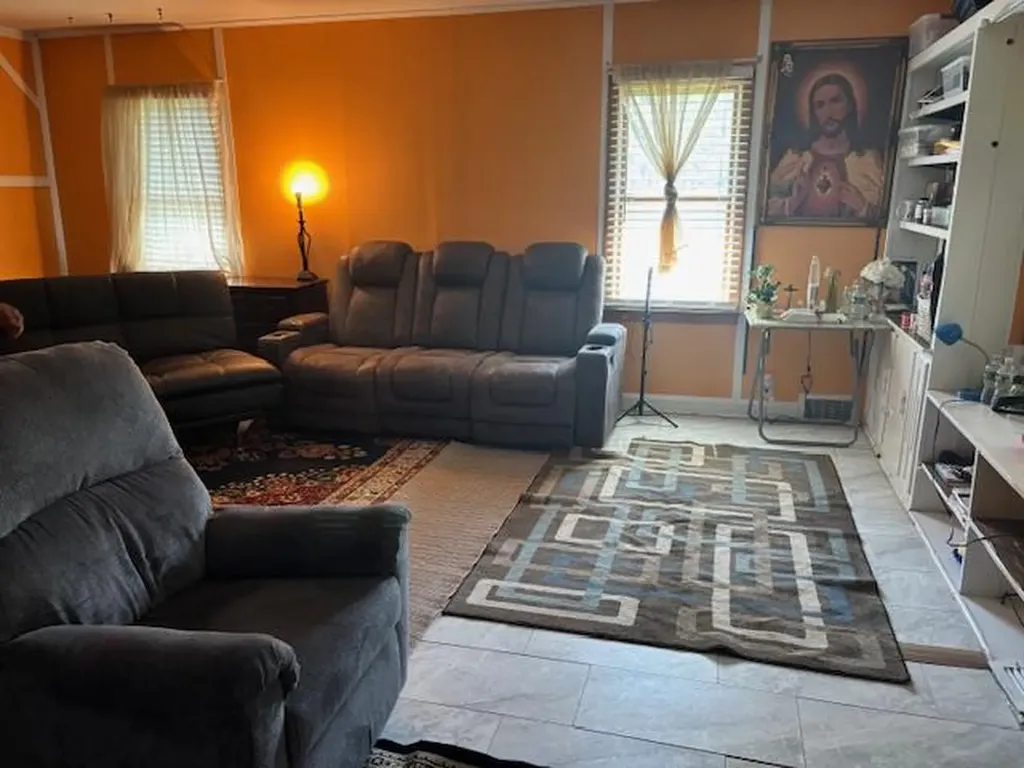 1434 Roanoke Avenue Riverhead NY 11901