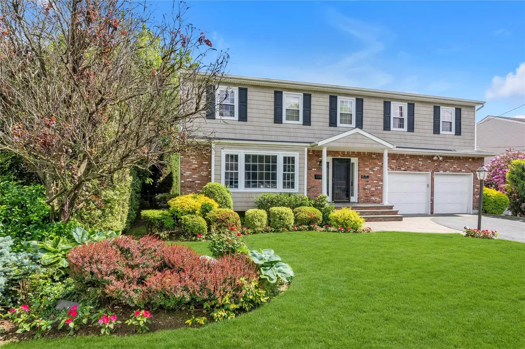 21 Chestnut Avenue Glen Head NY 11545