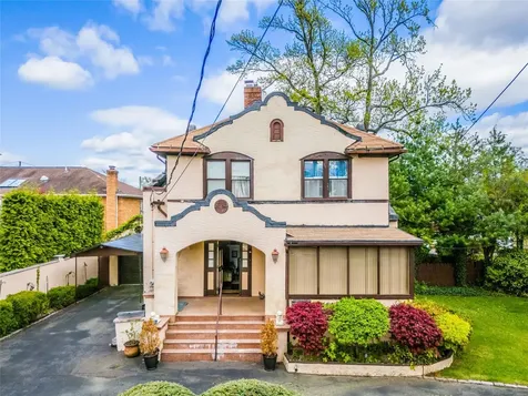 14-35 161 Street Beechhurst NY 11357