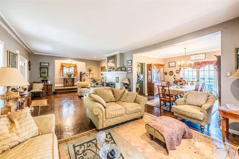 14-35 161 Street Beechhurst NY 11357