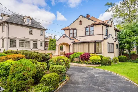 14-35 161 Street Beechhurst NY 11357