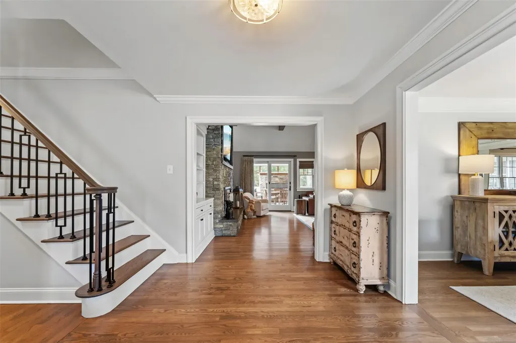 10 Brian Lane Mount Sinai NY 11766