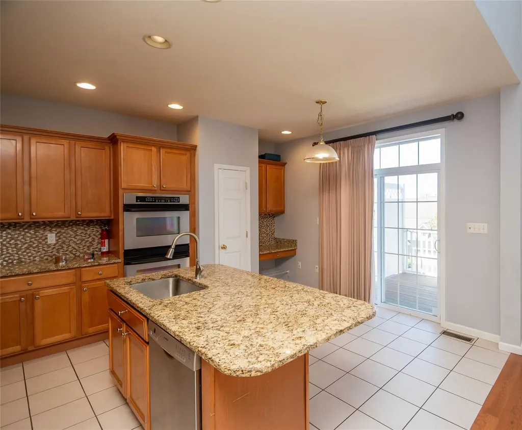 5 Pinehurst Circle Monroe NY 10950
