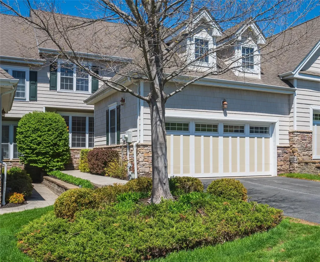 5 Pinehurst Circle Monroe NY 10950